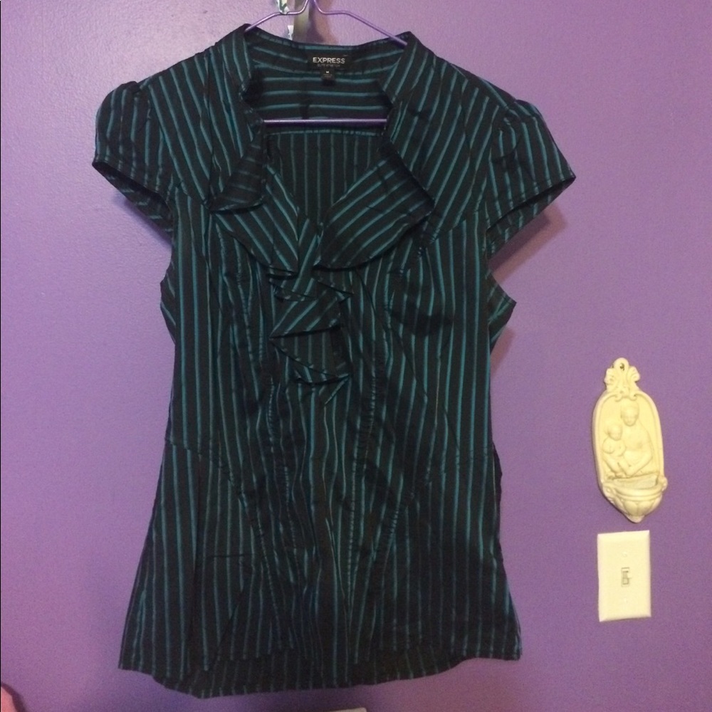 Medium Express Design Studio blouse.