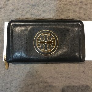 Tory Burch Amanda Zip Continental Wallet BLACK