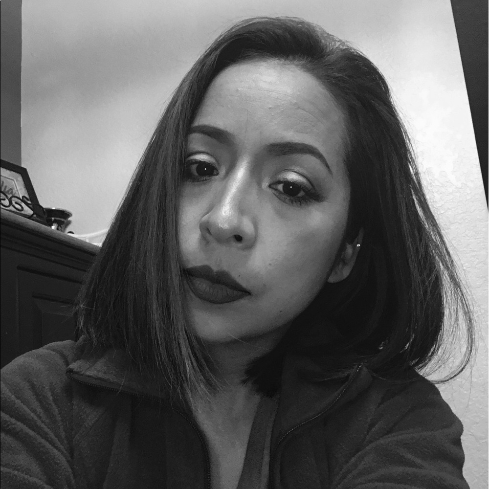 Meet your Posher, Ana