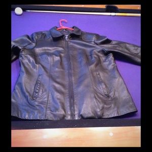 Woman's Black Leather Jacket - IZOD Leather