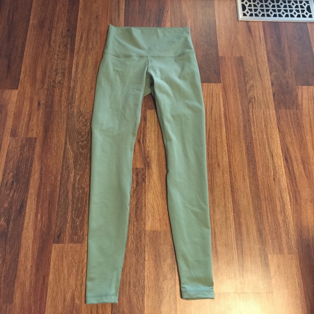 Lululemon Wunder Under Hi-Rise Leggings