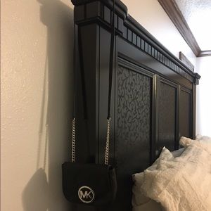 Michael kors small cross body