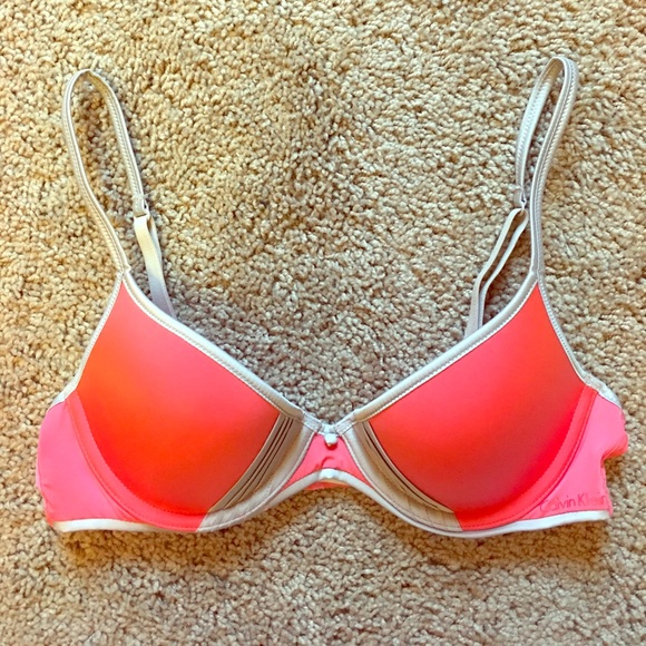 🔅Luxurious Calvin Klein Bra🔅 - Picture 1 of 3