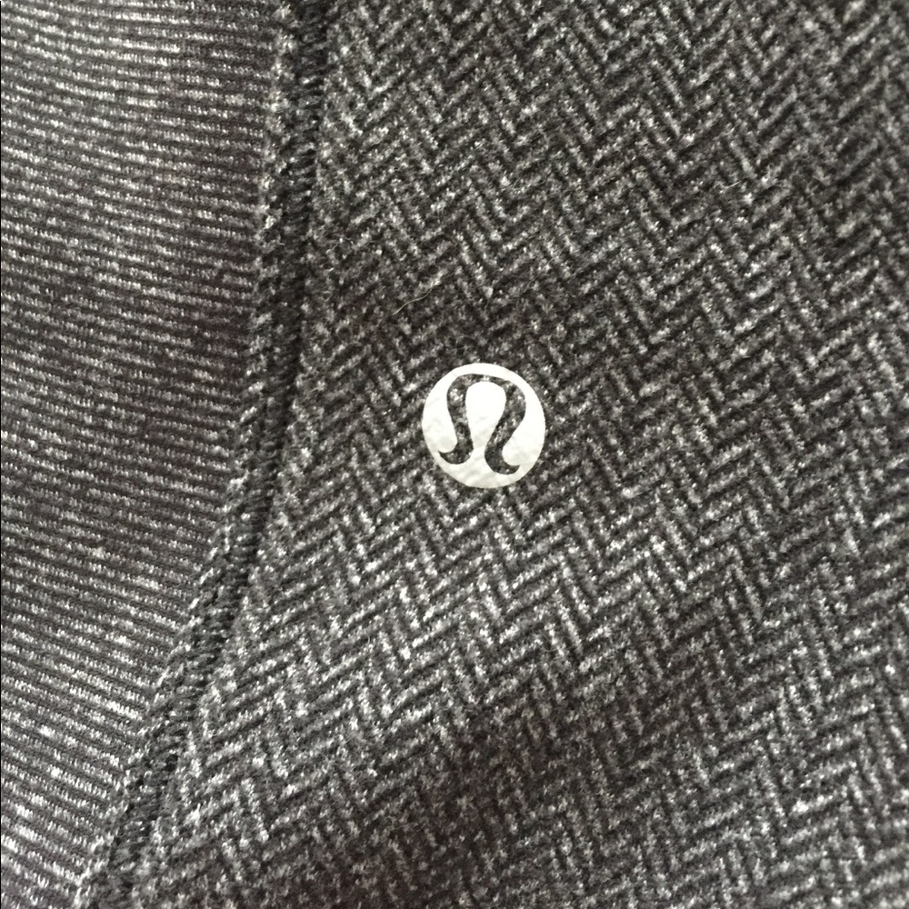 Lululemon Sweatpants - Size 6