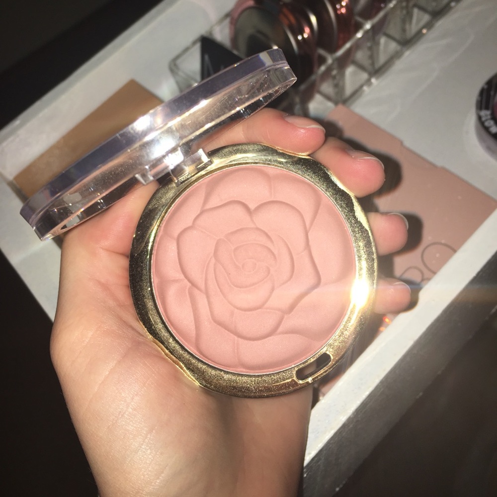 Milani Powder blush Romantic rose