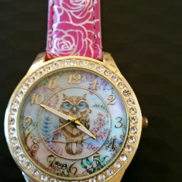 Watch - Picture 2 of 3