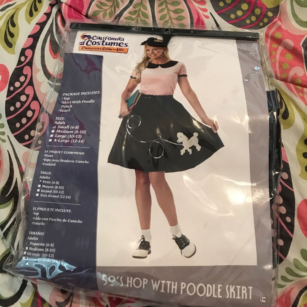 Cute poodle skirt outfit for an adult 👱🏼‍♀️