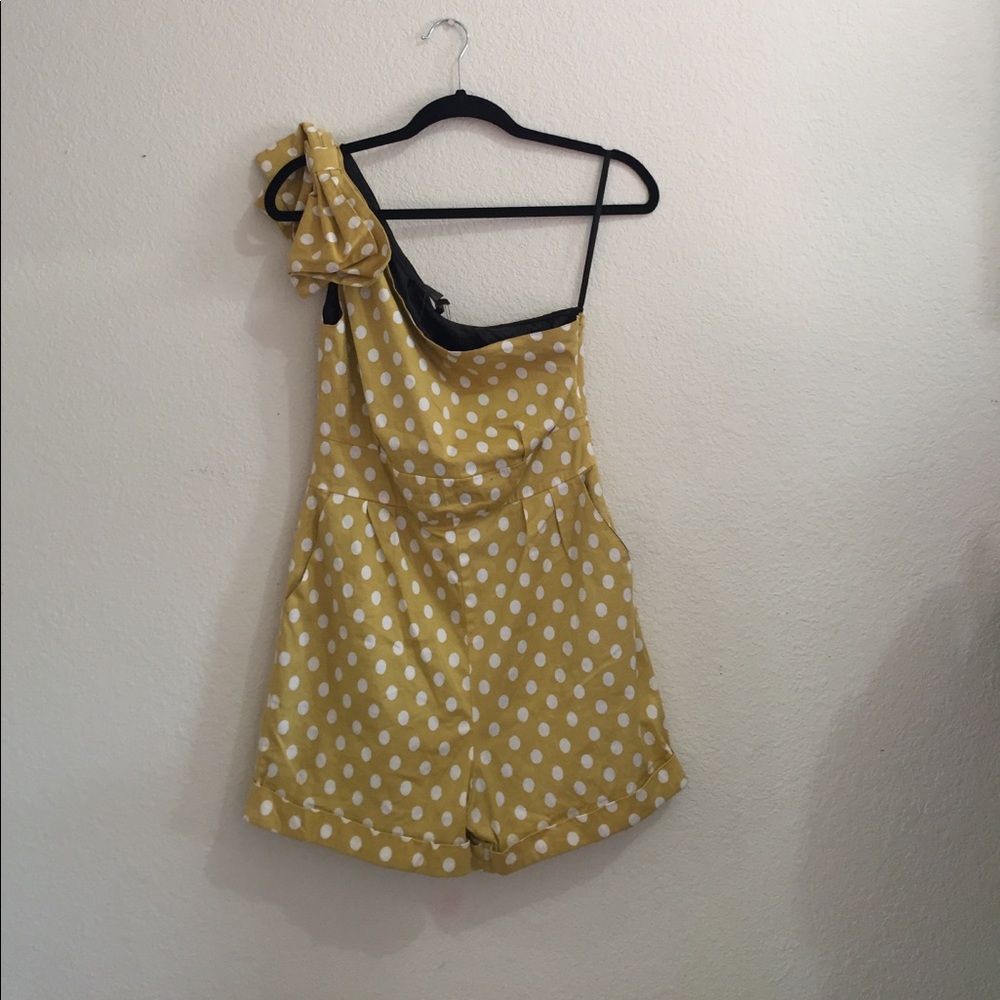 BCBG MAXAZRIA yellow romper