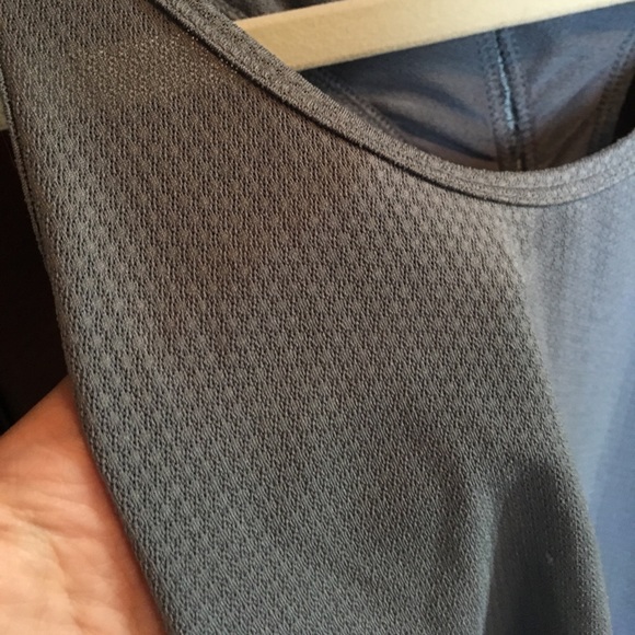 Touched Back Racer Back Active Tank - Picture 2 of 4