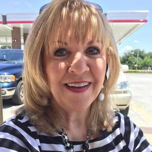 Meet your Posher, Yvonne