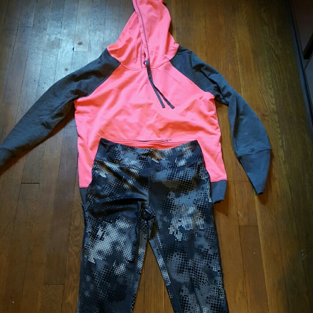Hoodie and straight pants. Best offer
