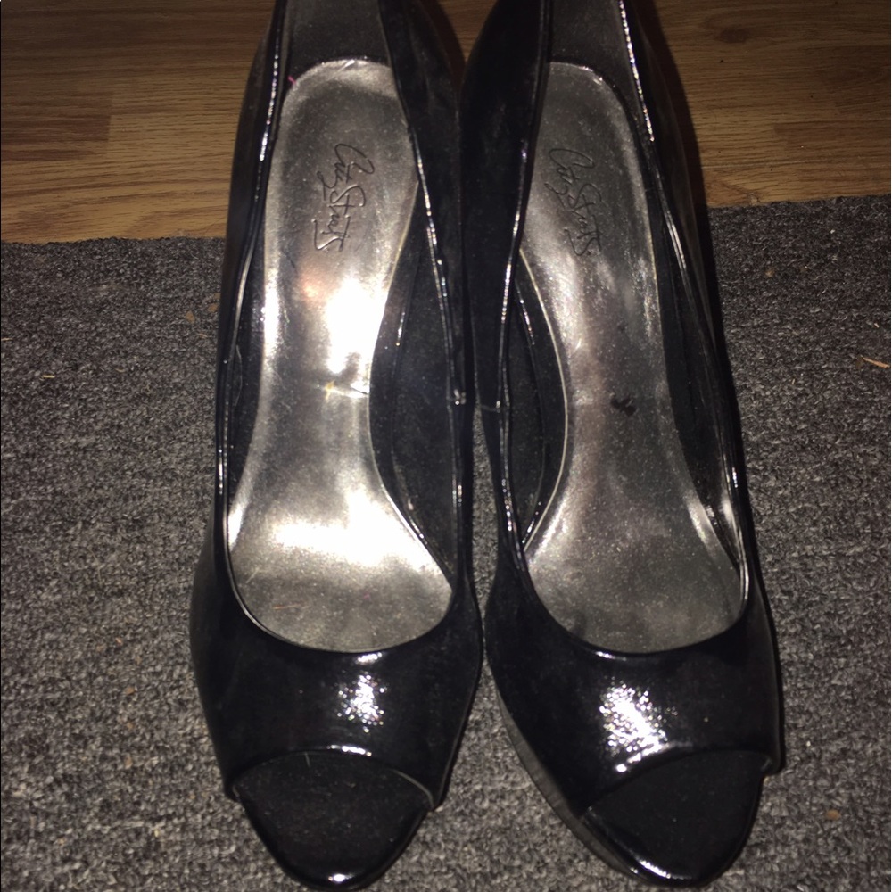 Black stiletto heels