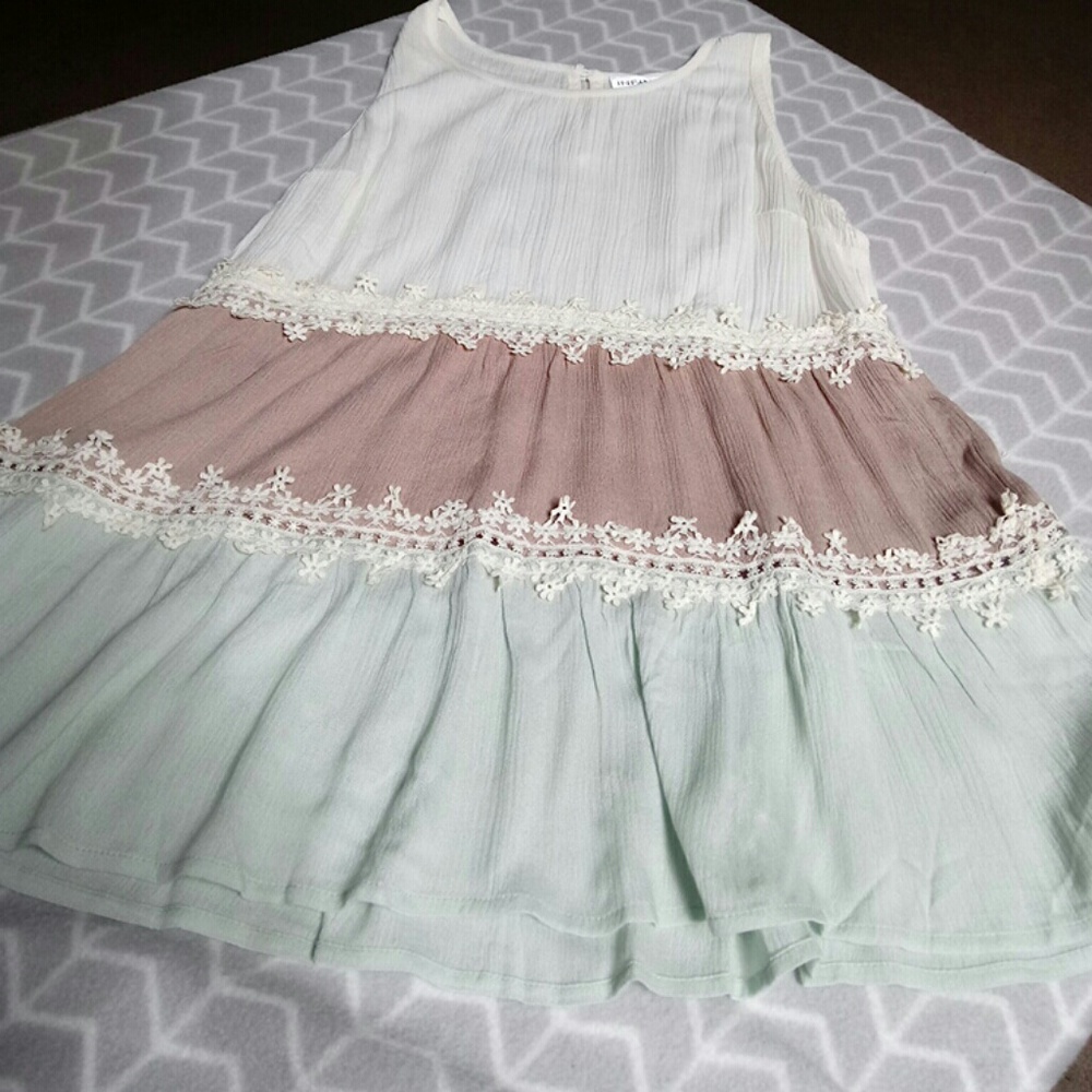 MEGA DROP!! Size S - Beautiful Infinity Raine Top - Picture 2 of 8