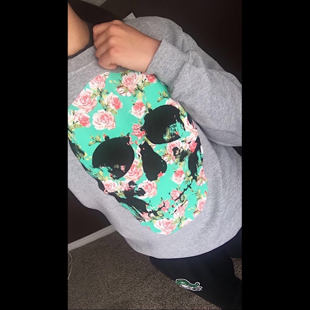New Empyre Skull Sweatshirt