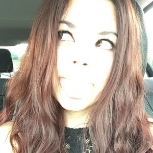 Meet your Posher, Shania