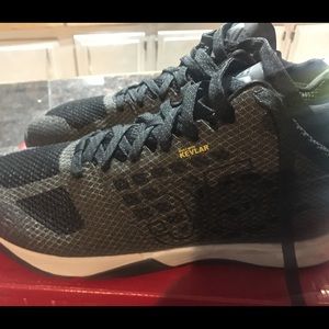 Reebok Nano 5 Mid - Black size 10
