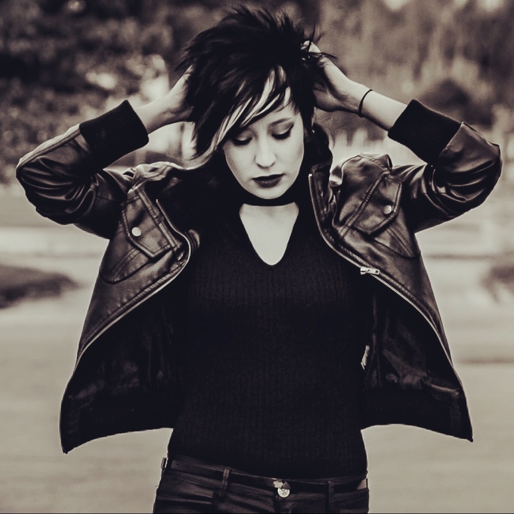 Meet your Posher, Suzy