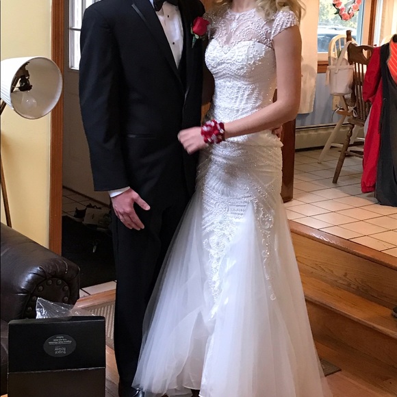 White Sherri Hill Mermaid Prom Dress - Picture 2 of 4