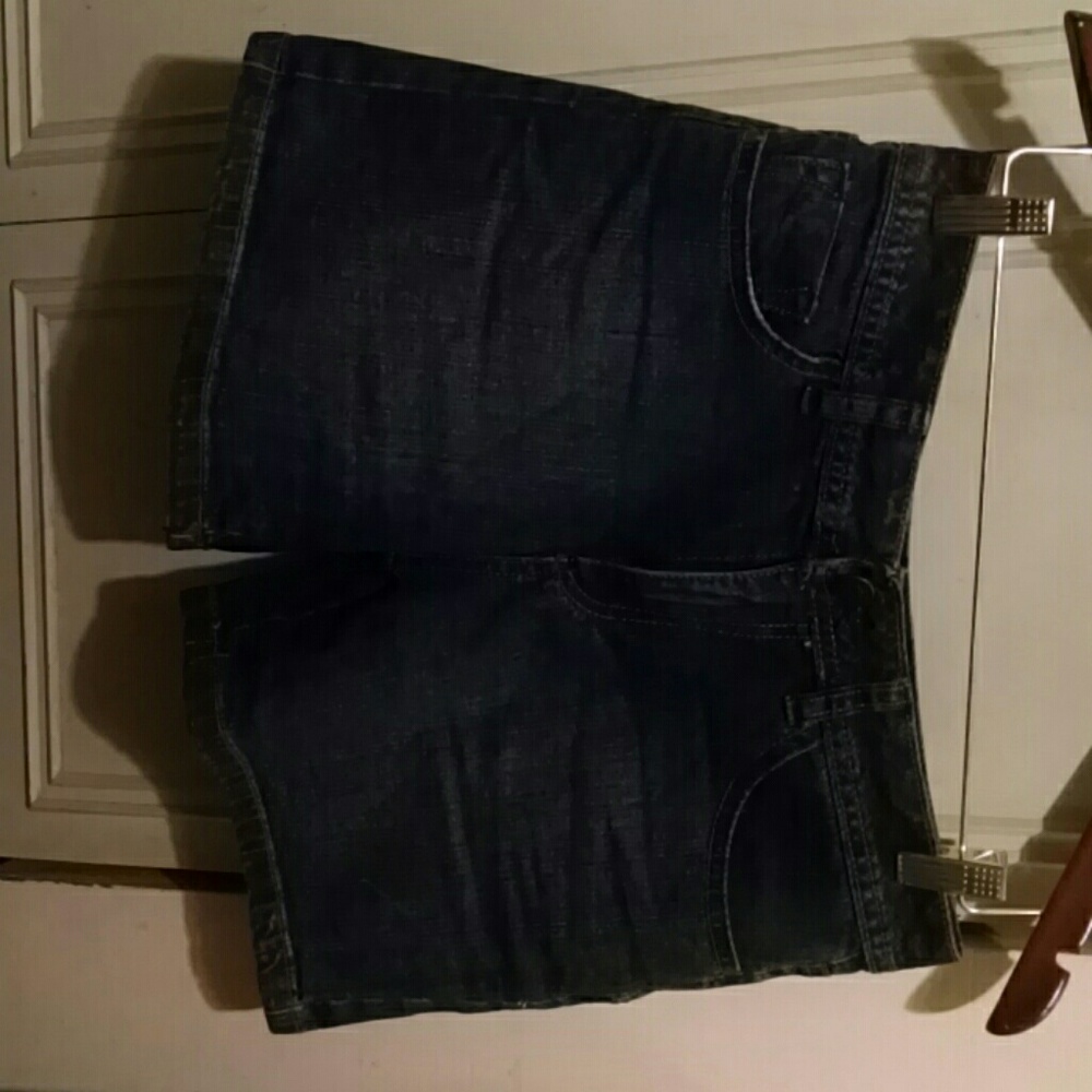St John's Bay stretch shorts