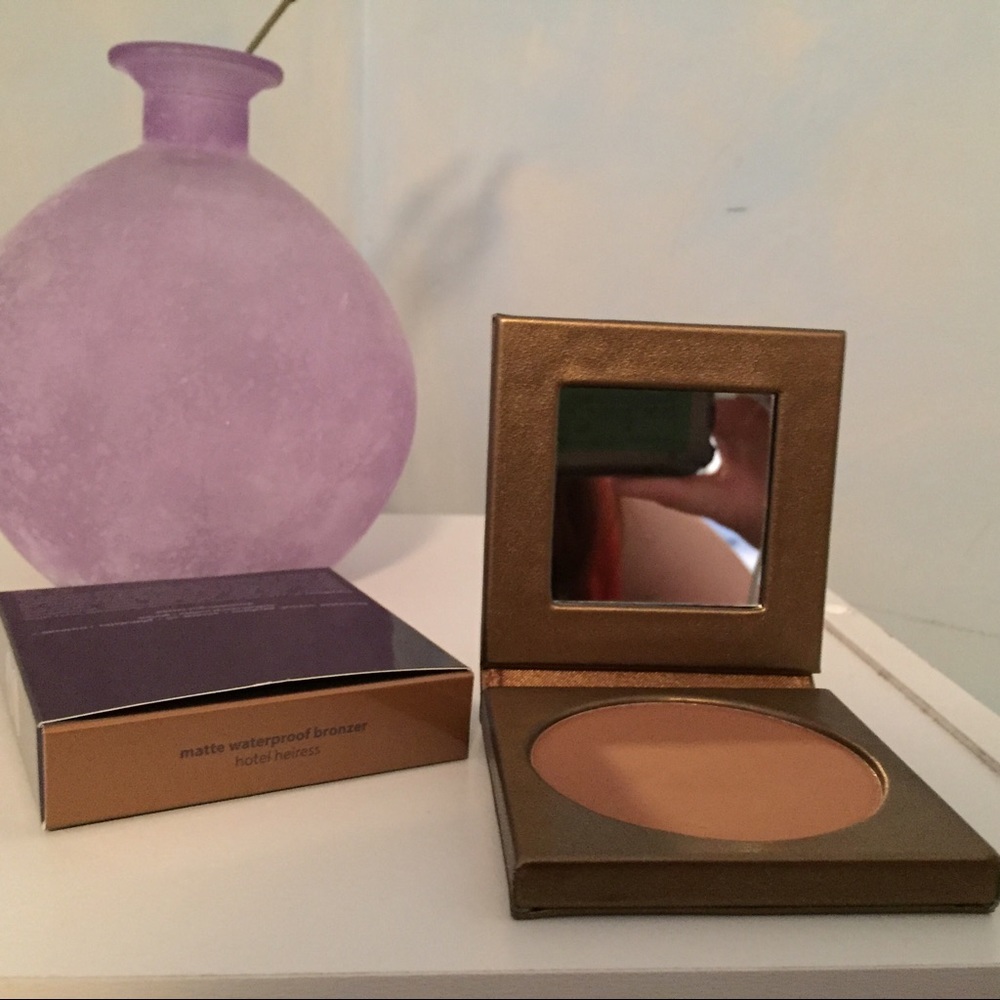 NEW Tarte Matte Bronzer "hotel heiress"