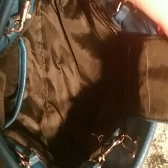 Authentic Nicole cross body bag - Picture 2 of 6