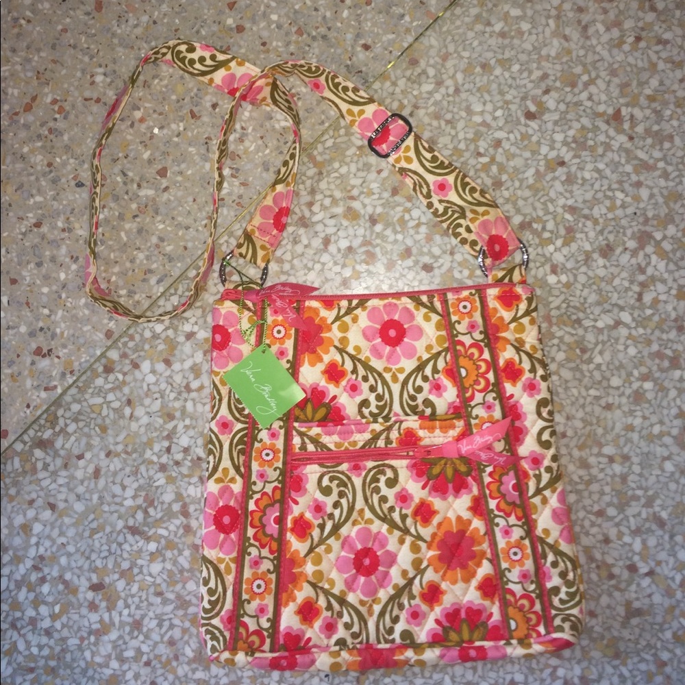 NWT Vera Bradley hipster bag. Folkloric pattern.