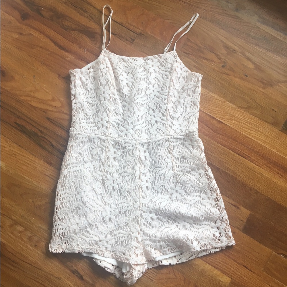 Light pink/white lace romper