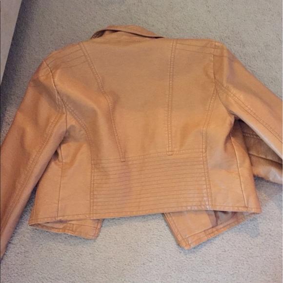 Half jacket - Picture 2 of 3