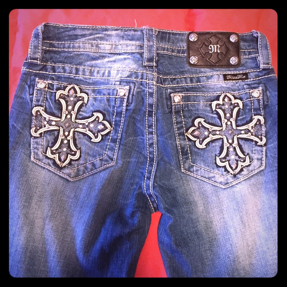 Adorable Miss Me Bling Jeans! Excellent Condition