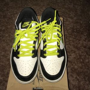 Youth Size Nike Low Dunks !