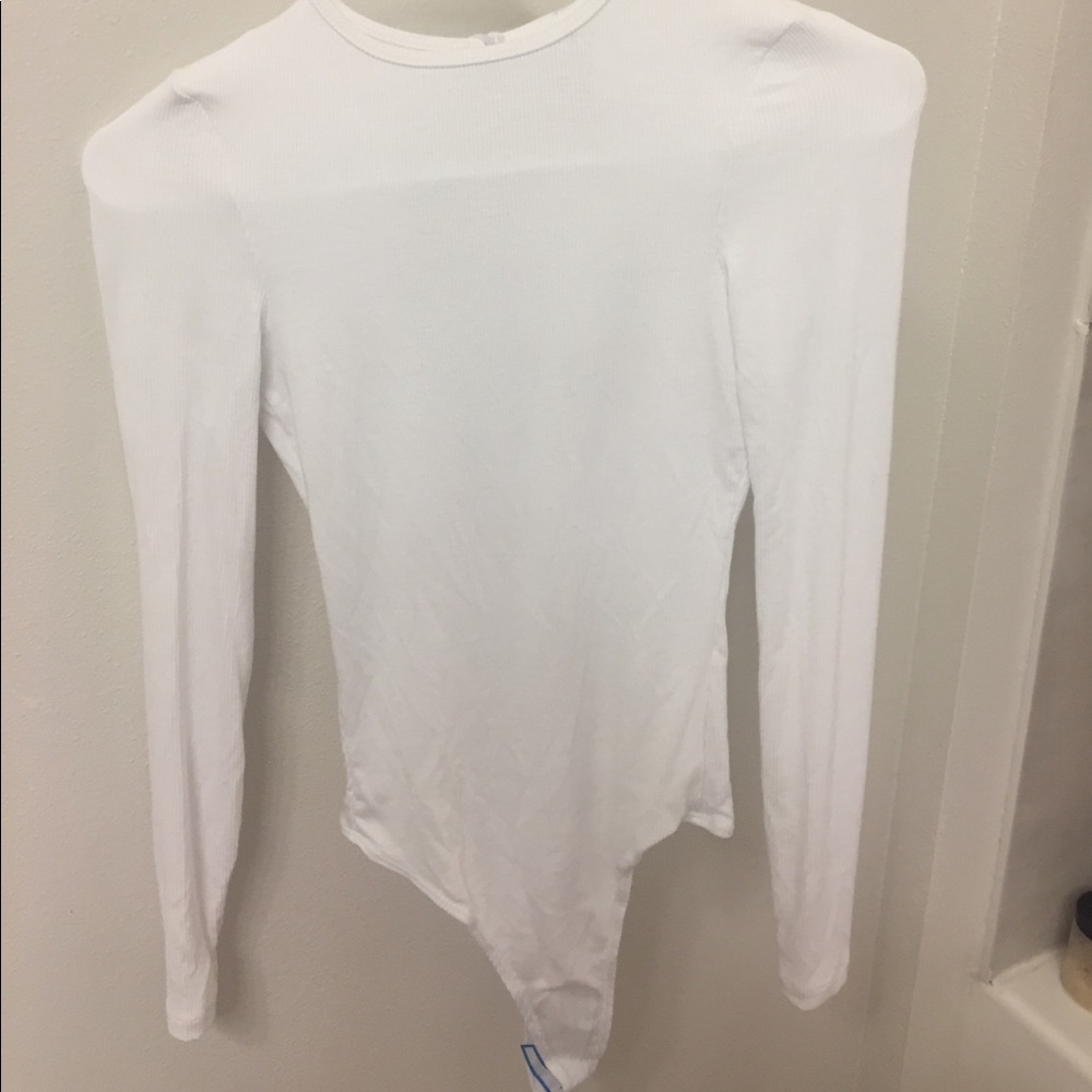 White rib fitted long sleeve bodysuit