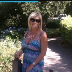 Meet your Posher, Stacy