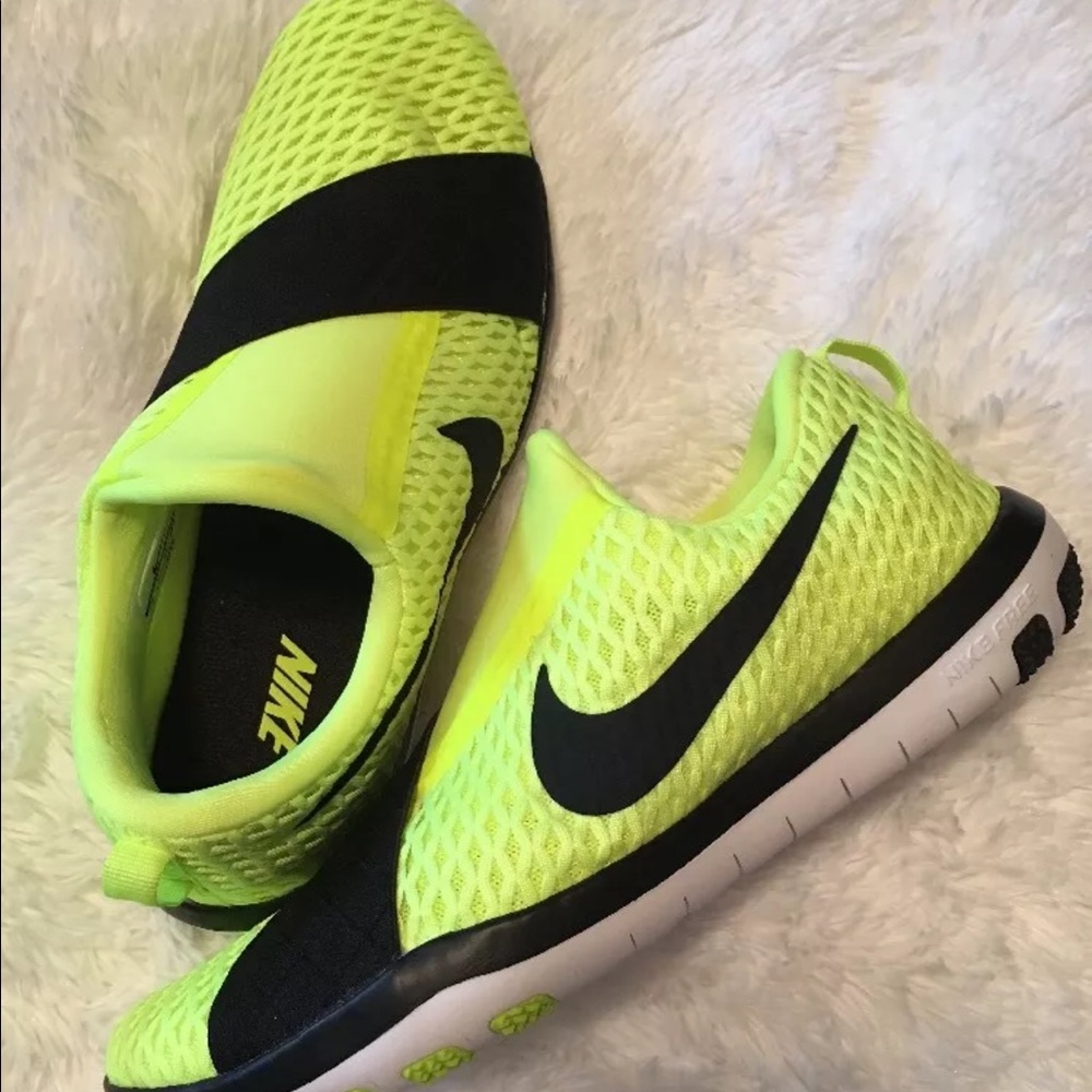 NWOT NIKE FREE CONNECT VOLT! TREAT YO SELF!