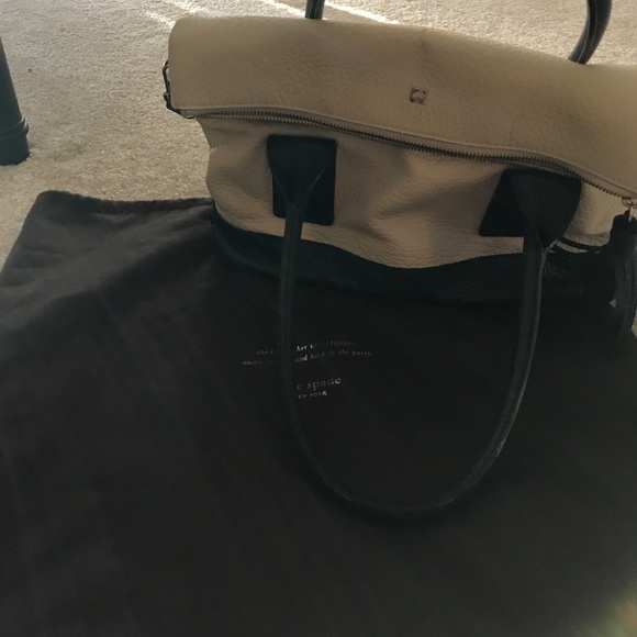 REDUCED: Kate Spade handbag. - Picture 5 of 5
