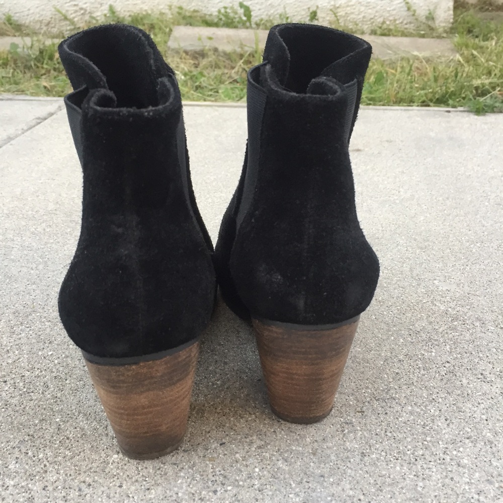 ❌SOLD❌ Sole Society Laylee Black Suede Booties - Picture 3 of 8