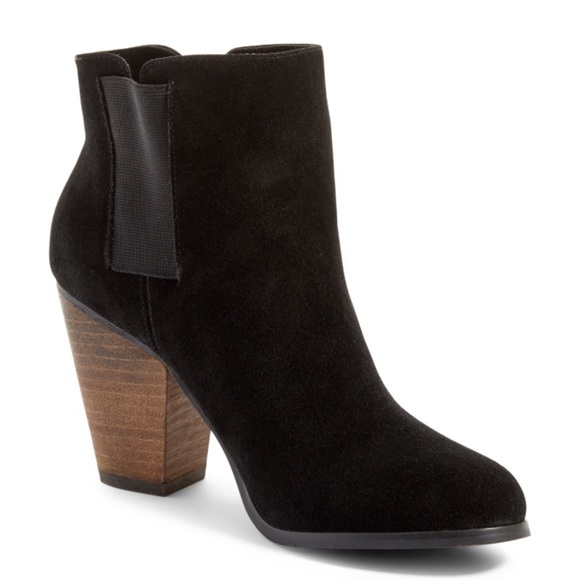 Sole Society Shoes - ❌SOLD❌ Sole Society Laylee Black Suede Booties