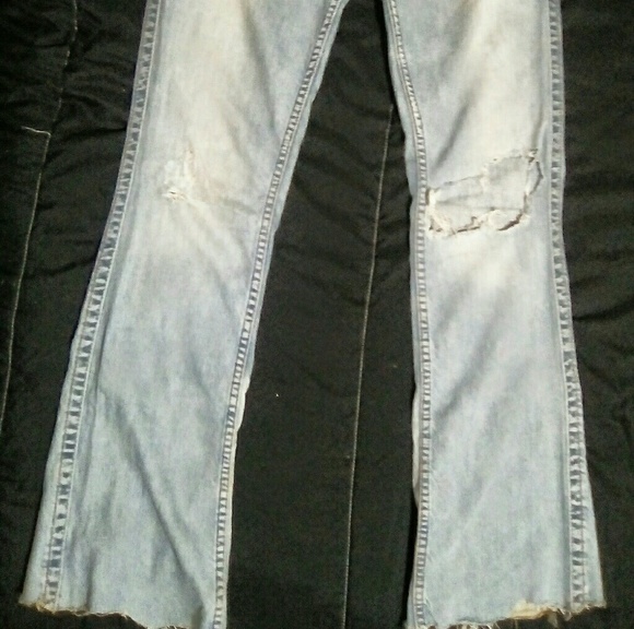 Silver light wash distressed jeans - Picture 2 of 3