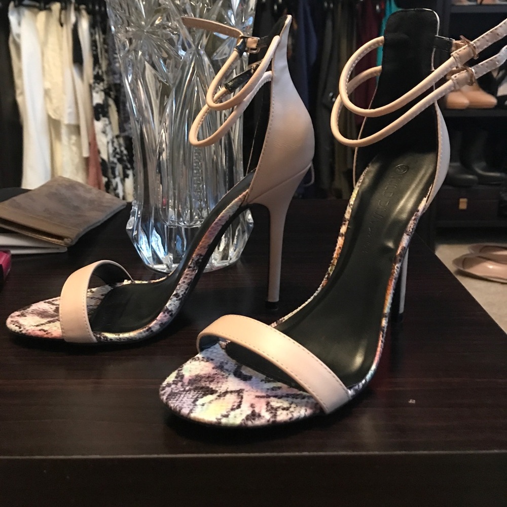 Never worn strappy heel