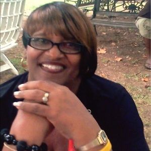 Meet your Posher, Yvette