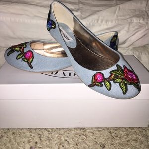 BRAND NEW Steve Madden Heaven E Ballet Flats!!