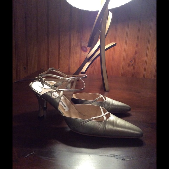 Manolo Blahnik Designer Heels in pewter - Picture 1 of 4