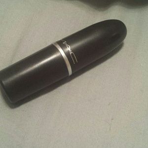 Mac Please Me Lipstick