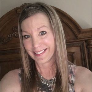 Meet your Posher, Kimberly