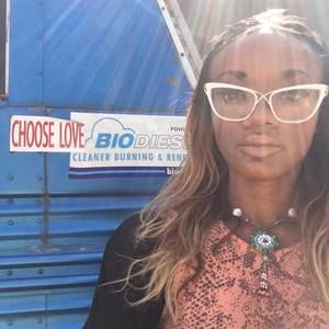 Meet your Posher, Allison