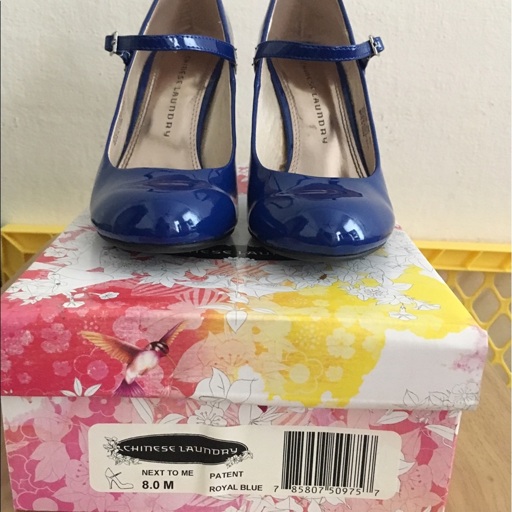 Mary Jane Pumps