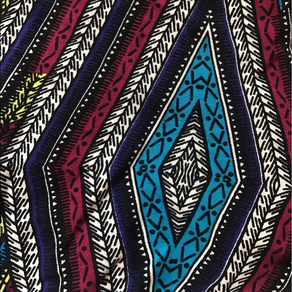 Aztec Print Crop Top - Picture 5 of 6