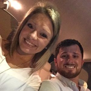 Meet your Posher, Hollie