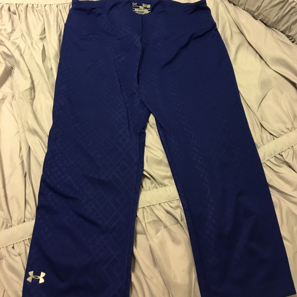 Lot of 4 Capri Leggings - Picture 1 of 8