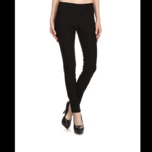 The Limited Ideal Stretch Skinny Pants NWT