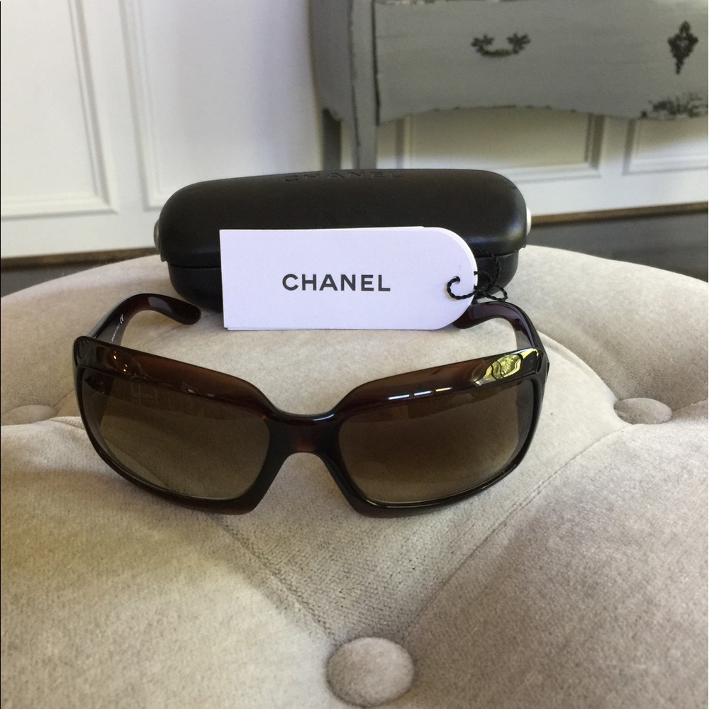 🎉SALE!!🎉Chanel Brown Sunglasses